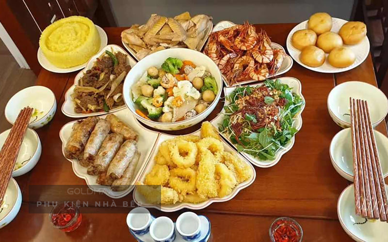 mâm cúng mùng 1 hàng tháng với hương hoa quả